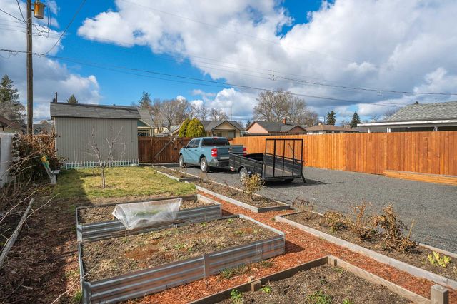 4911 N Martin St, Spokane, WA 99207