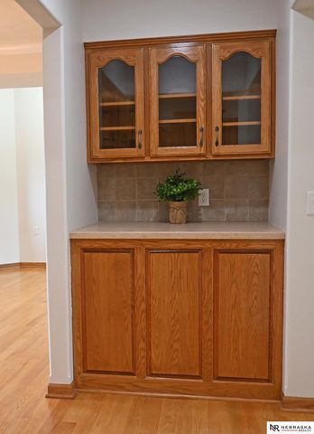 2005 Hedgeapple Circle, Plattsmouth, NE 68048