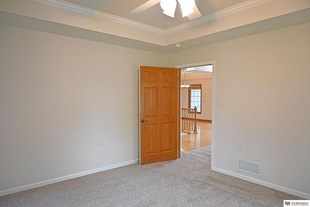 2005 Hedgeapple Circle, Plattsmouth, NE 68048