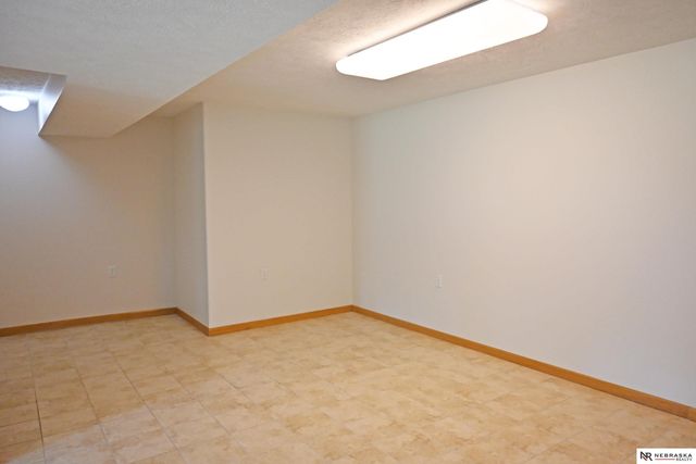 2005 Hedgeapple Circle, Plattsmouth, NE 68048