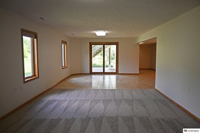 2005 Hedgeapple Circle, Plattsmouth, NE 68048