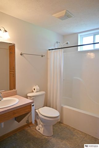 2005 Hedgeapple Circle, Plattsmouth, NE 68048