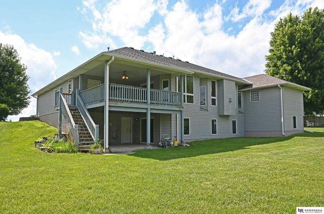 2005 Hedgeapple Circle, Plattsmouth, NE 68048