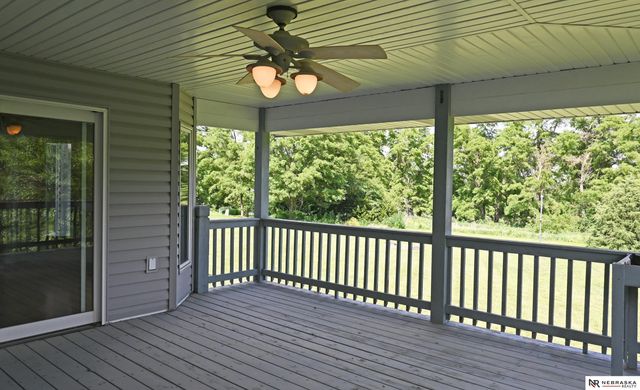 2005 Hedgeapple Circle, Plattsmouth, NE 68048