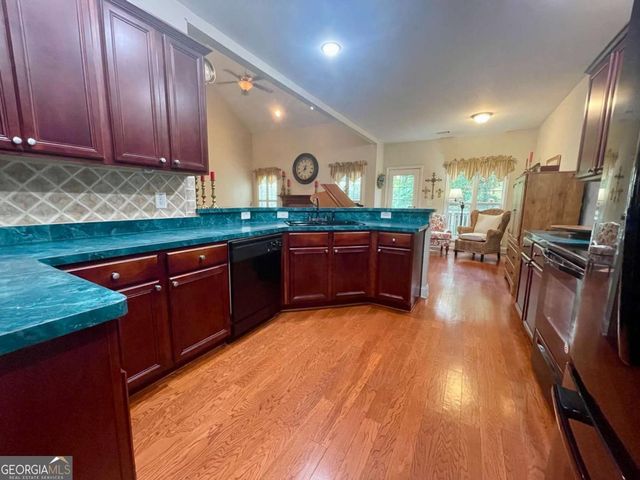 930 Vinings Drive, Winder, GA 30680
