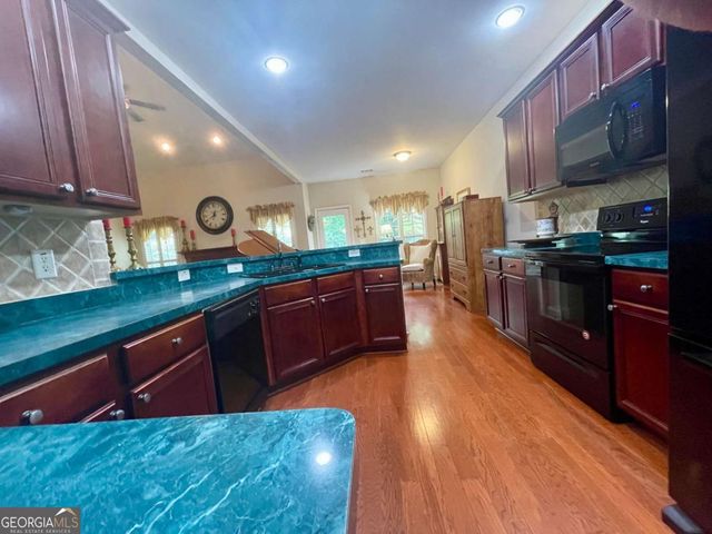 930 Vinings Drive, Winder, GA 30680