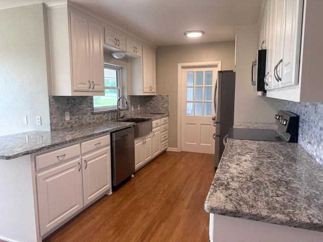 626 Stiff Chapel Road, Gunter, TX 75058