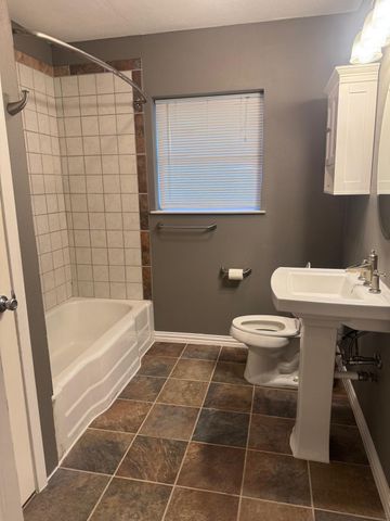 626 Stiff Chapel Road, Gunter, TX 75058