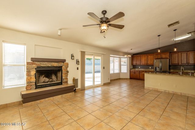 8982 E Pomegranate Street, Tucson, AZ 85730