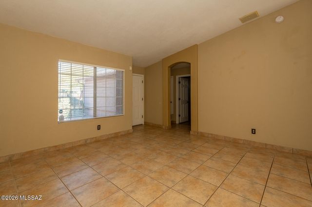 8982 E Pomegranate Street, Tucson, AZ 85730