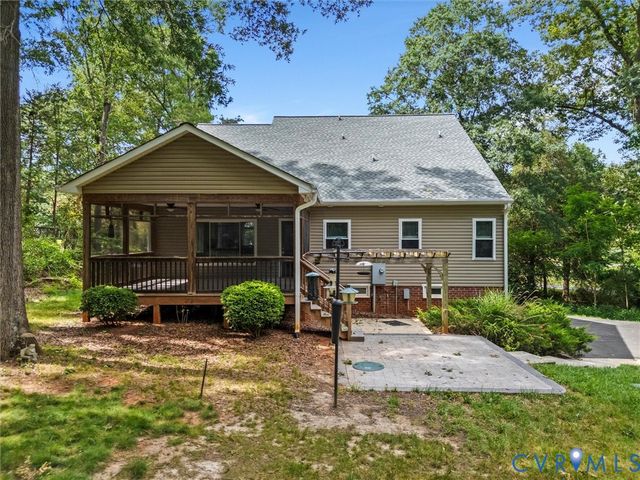 2039 Shadow Creek Ct, Powhatan, VA 23139