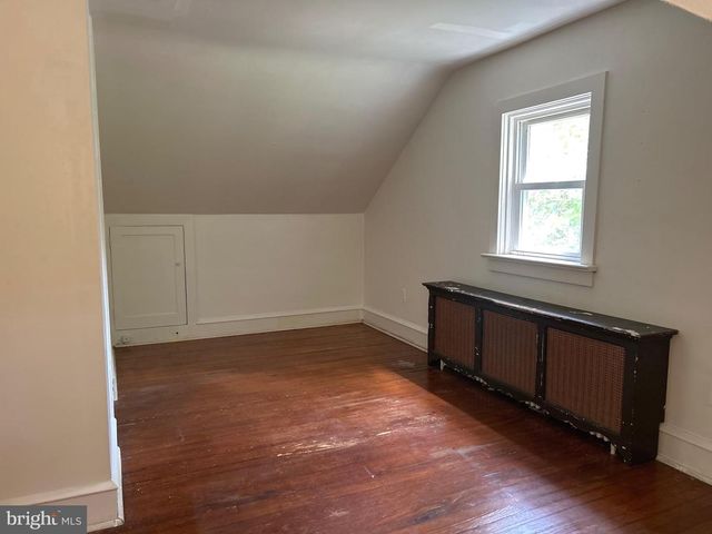 30 S ELMWOOD AVE, Glenolden, PA 19036
