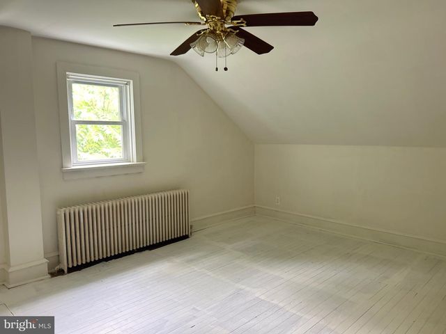 30 S ELMWOOD AVE, Glenolden, PA 19036