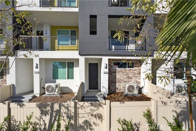 1093 N Harbor Boulevard, Anaheim, CA 92801