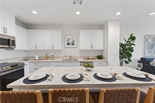 1093 N Harbor Boulevard, Anaheim, CA 92801