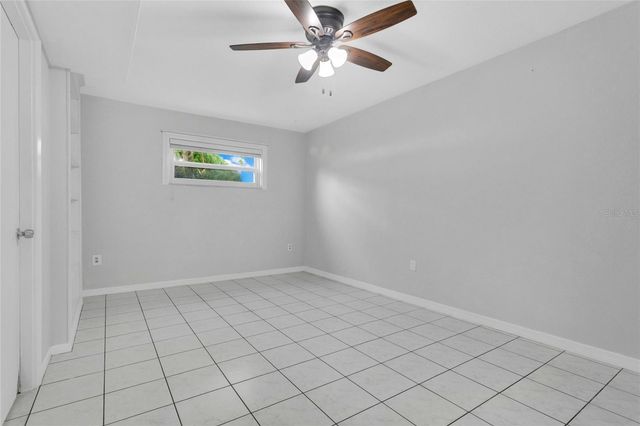 2704 MENDELIN STREET, Apopka, FL 32703