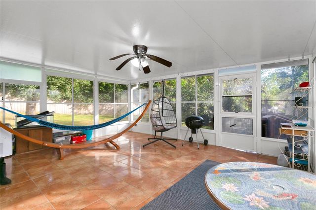 2704 MENDELIN STREET, Apopka, FL 32703