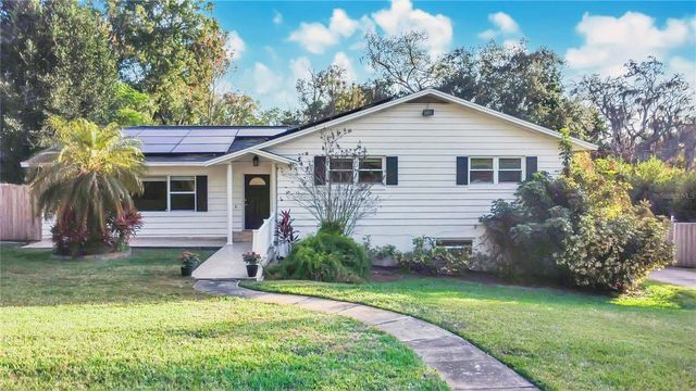 2704 MENDELIN STREET, Apopka, FL 32703