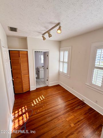 1358 CHALLEN Avenue, Jacksonville, FL 32205