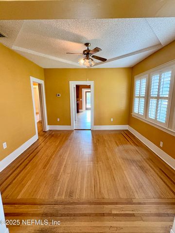 1358 CHALLEN Avenue, Jacksonville, FL 32205