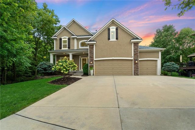 16311 W 163rd Court, Olathe, KS 66062