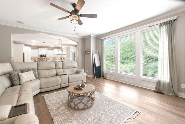 16311 W 163rd Court, Olathe, KS 66062