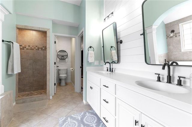 16311 W 163rd Court, Olathe, KS 66062