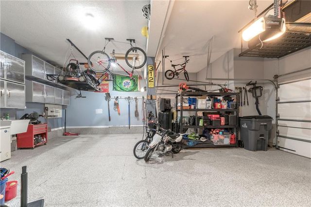 16311 W 163rd Court, Olathe, KS 66062