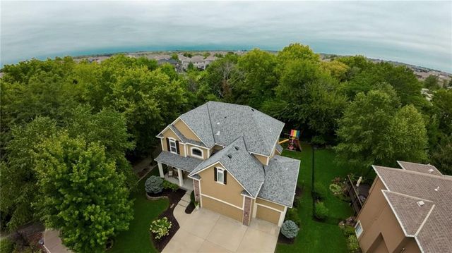 16311 W 163rd Court, Olathe, KS 66062