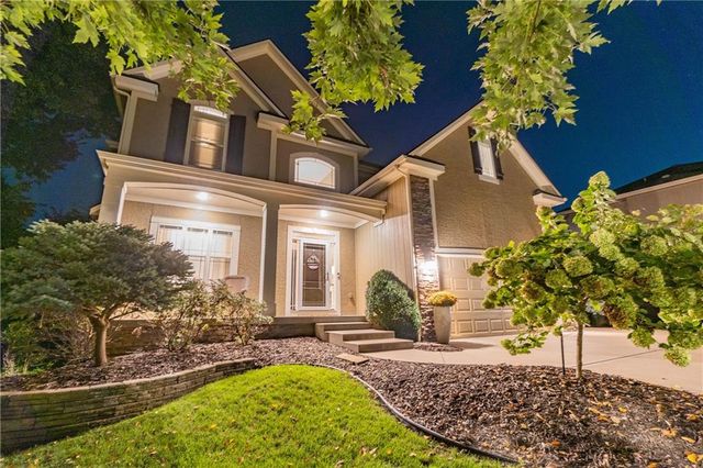 16311 W 163rd Court, Olathe, KS 66062