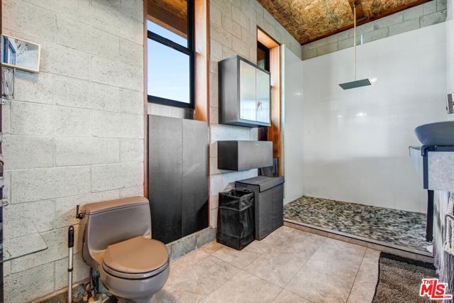 4182 McConnell Boulevard, Culver City, CA 90066