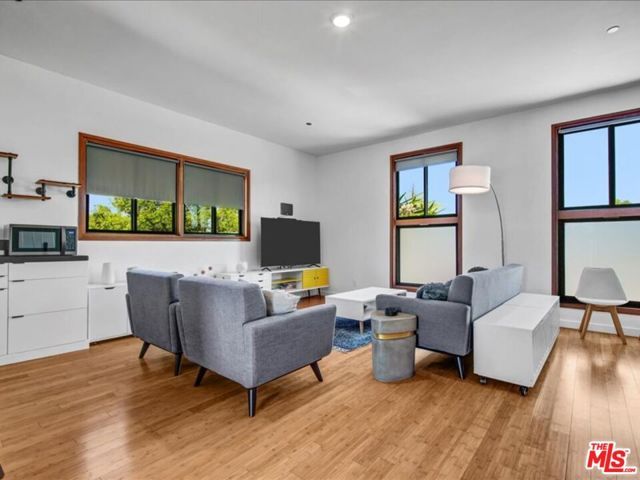 4182 McConnell Boulevard, Culver City, CA 90066