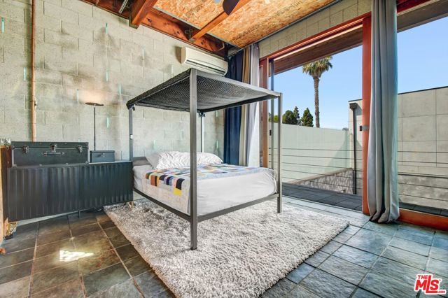 4182 McConnell Boulevard, Culver City, CA 90066