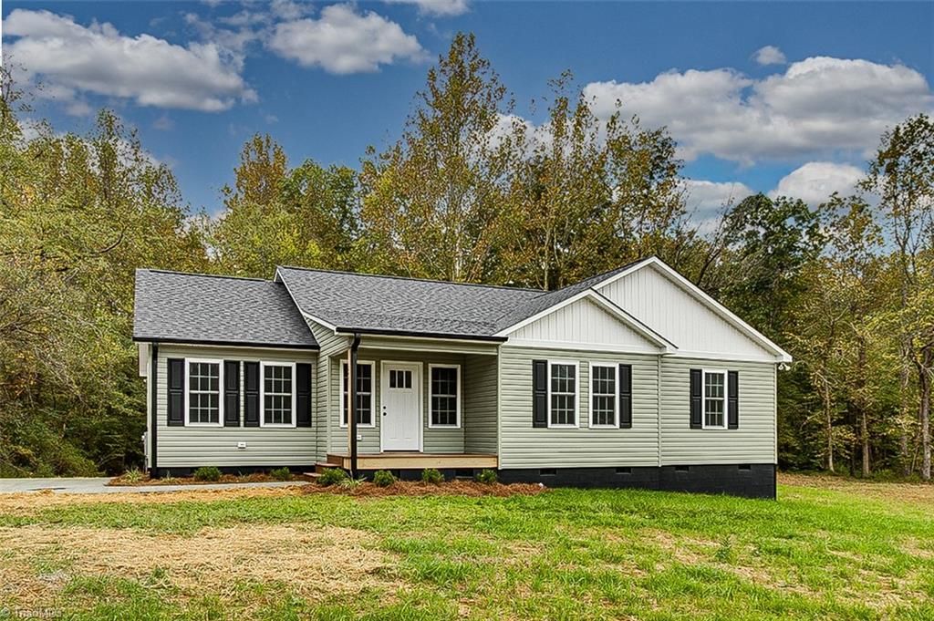 2485 Low Bridge Road, Liberty, NC 27298