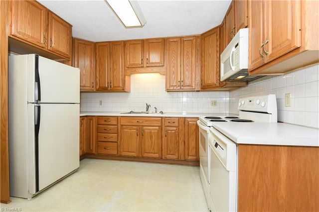 5343 Vickrey Chapel Road, Jamestown, NC 27282