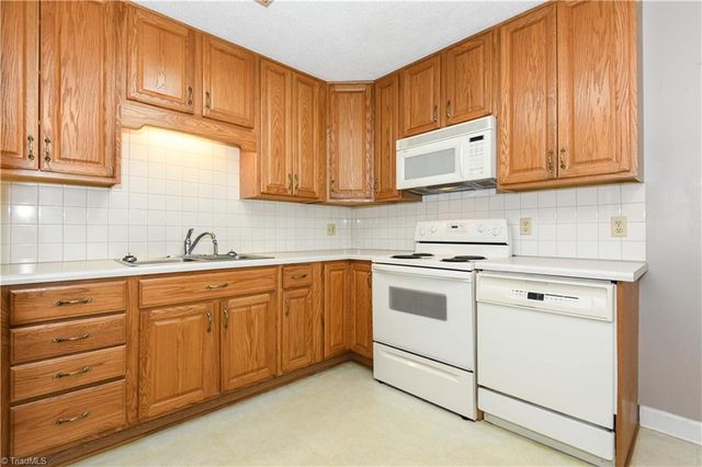 5343 Vickrey Chapel Road, Jamestown, NC 27282
