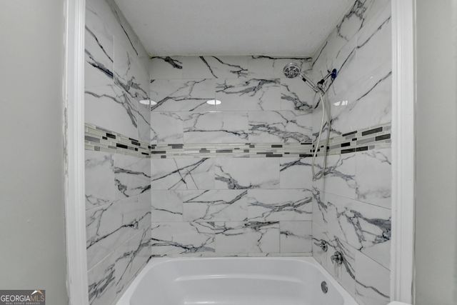 1373 Wing Foot Ways, Norcross, GA 30093