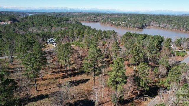 2076 Island View Lane NE, Connelly Springs, NC 28612