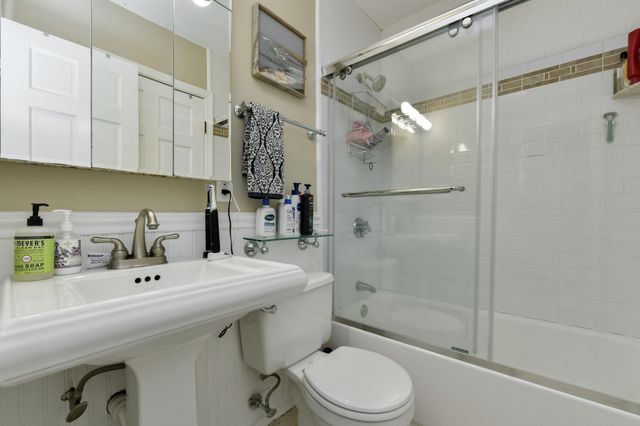 6 Grove Street 3, Boston, MA 02114