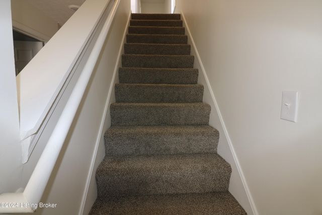 2008 W Market St, Louisville, KY 40203