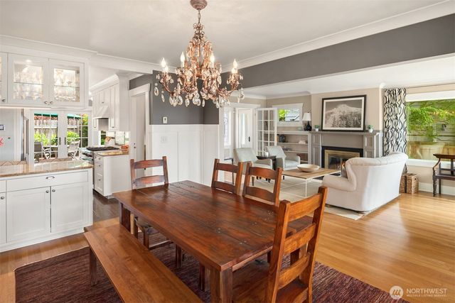 2403 11th Avenue W, Seattle, WA 98119