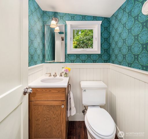 2403 11th Avenue W, Seattle, WA 98119