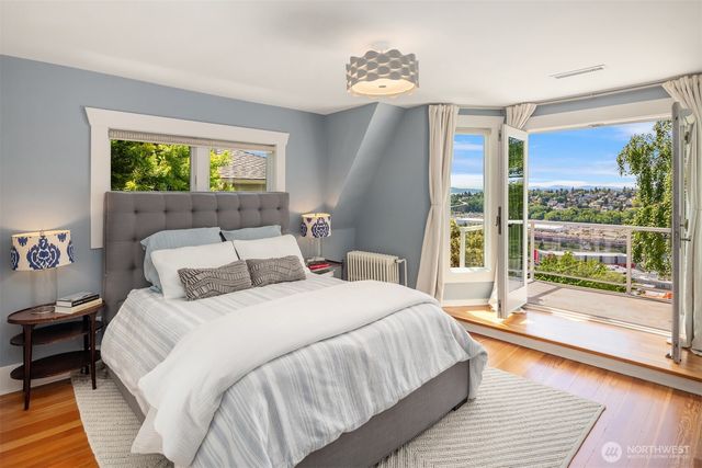 2403 11th Avenue W, Seattle, WA 98119