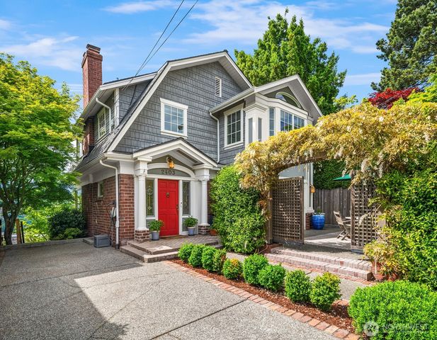2403 11th Avenue W, Seattle, WA 98119