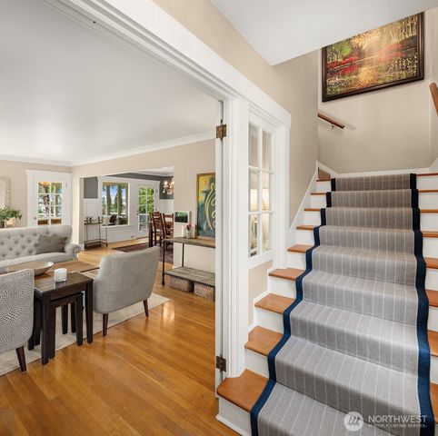 2403 11th Avenue W, Seattle, WA 98119