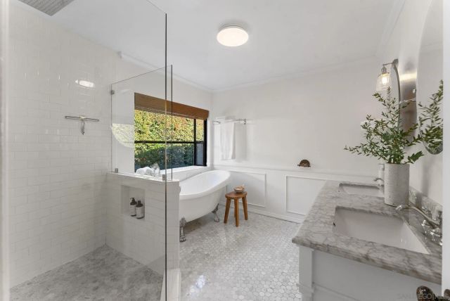 4540 E Talmadge Drive, San Diego, CA 92116