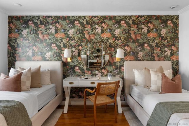 4540 E Talmadge Drive, San Diego, CA 92116