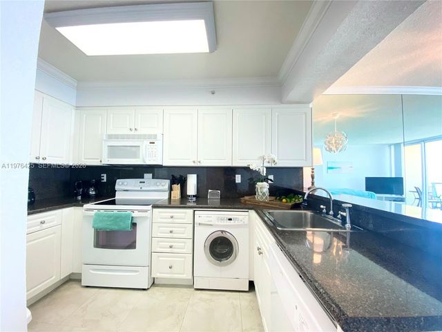 2501 S Ocean Dr 1104, Hollywood, FL 33019