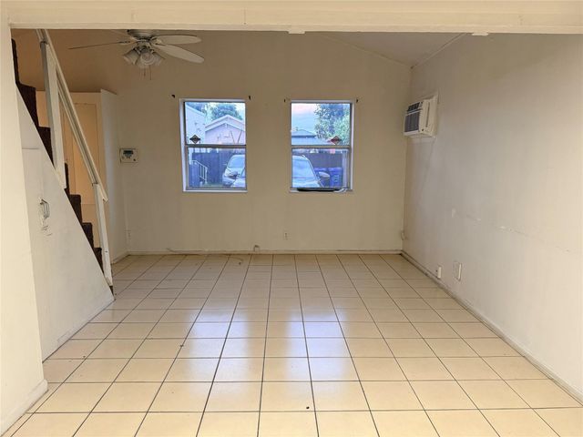 1729 Moffett St 17, Hollywood, FL 33020