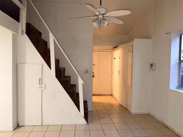 1729 Moffett St 17, Hollywood, FL 33020